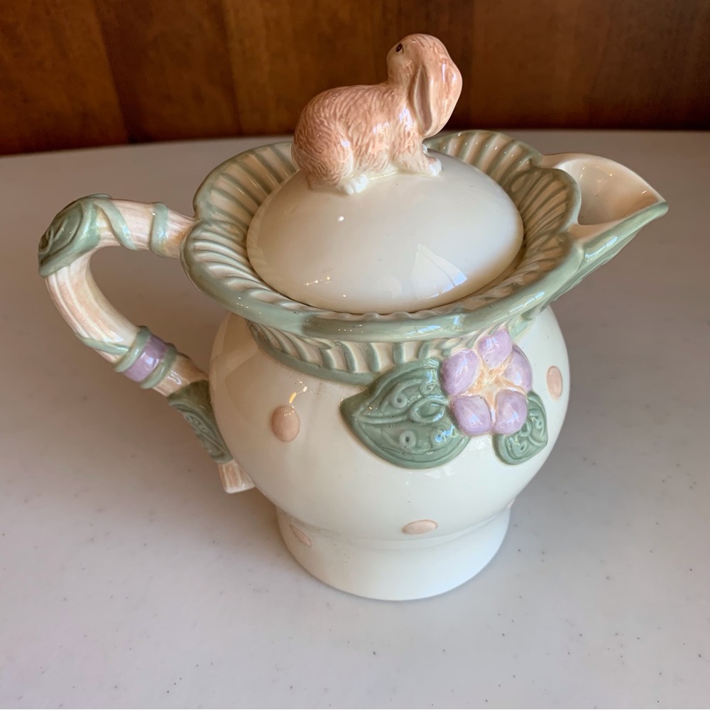 Demdaco 2001 Covered Ceramic Creamer Rabbit Spring Flowers - Picture 2 of 6